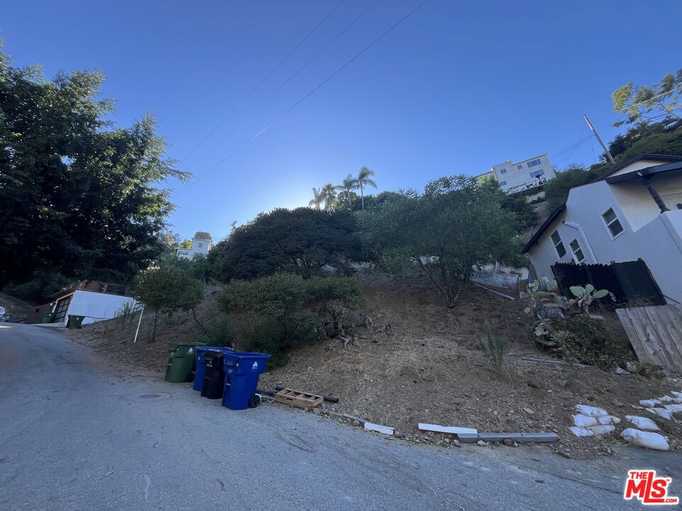 6907 Cahuenga Park Trail Property Photo 13