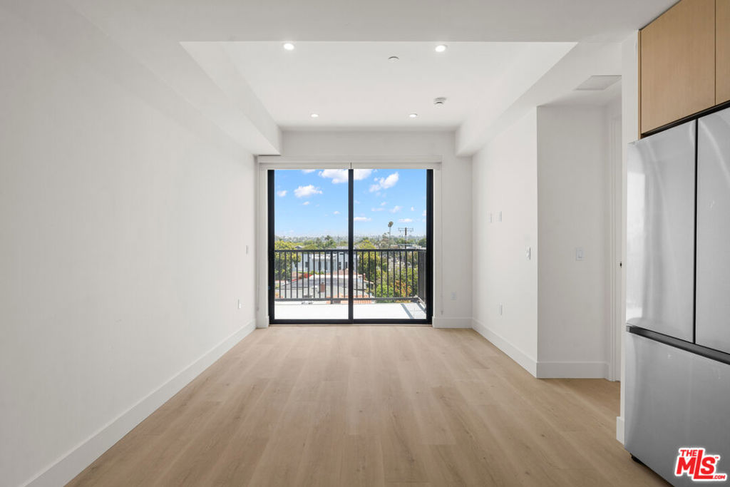 1808 Lincoln Boulevard 413 Property Photo 3