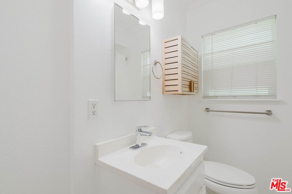 3622 Kalsman Drive 2 Property Photo 16