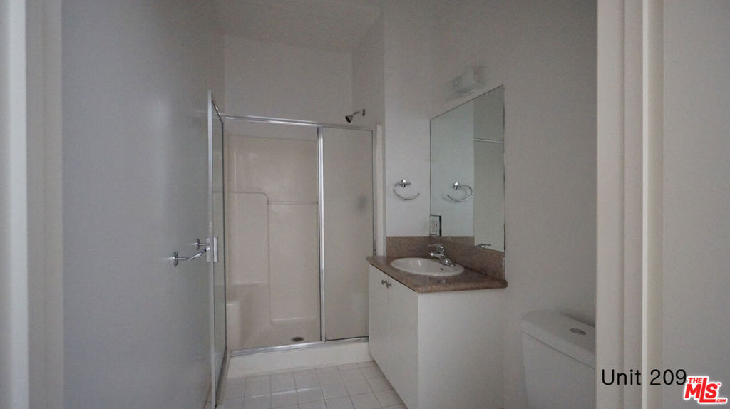 922 W 23rd Street 209 Property Photo 10