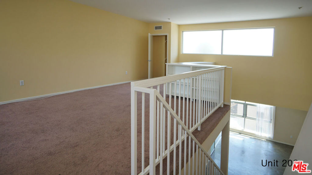 922 W 23rd Street 209 Property Photo 11