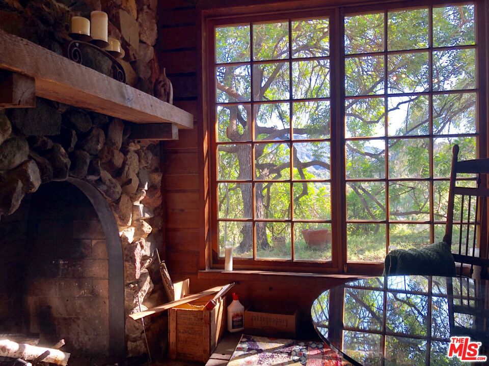2521 Topanga Skyline Drive Property Photo 6