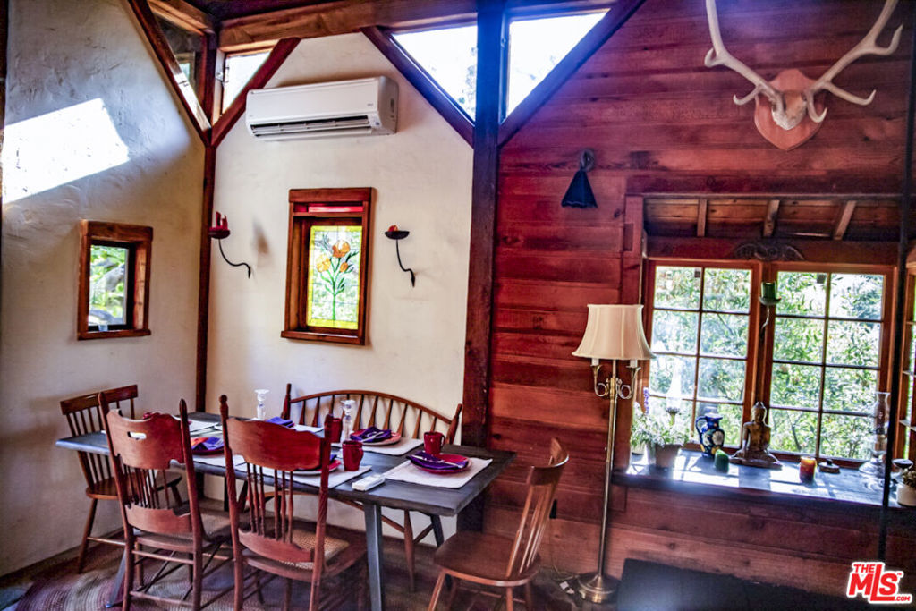 2521 Topanga Skyline Drive Property Photo 12