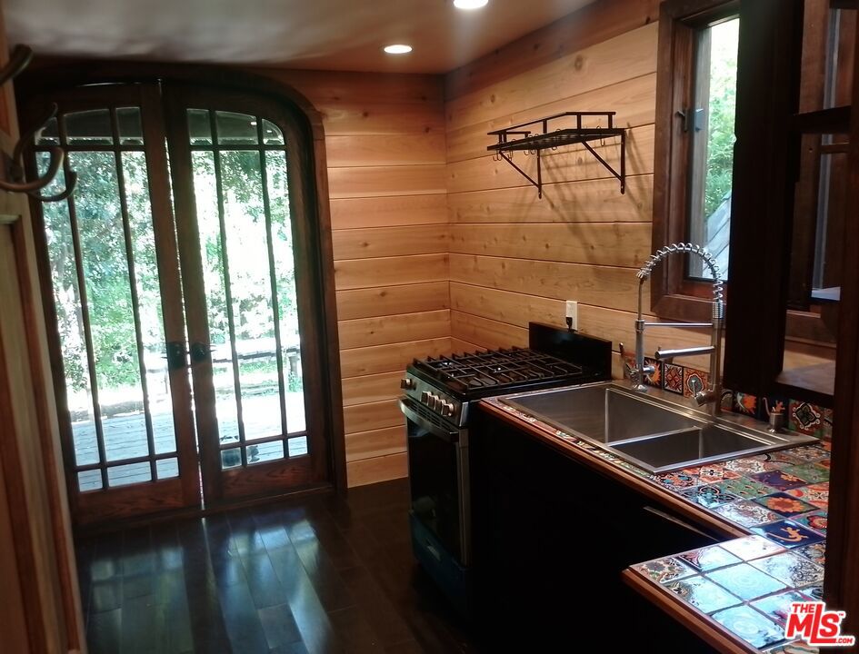 2521 Topanga Skyline Drive Property Photo 40