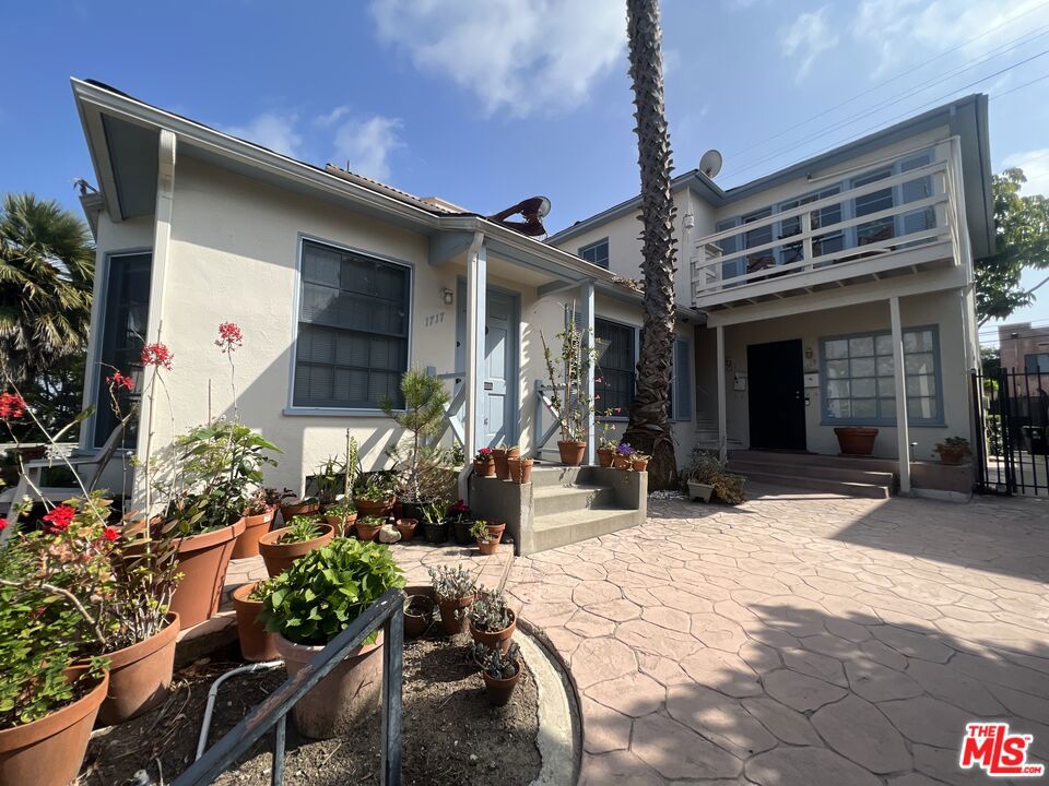 1721 Glendon Avenue Property Photo 1