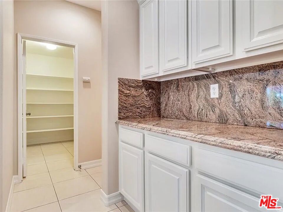 11563 Trailway Drive Property Photo 7
