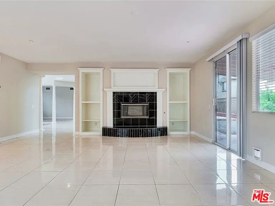 11563 Trailway Drive Property Photo 10