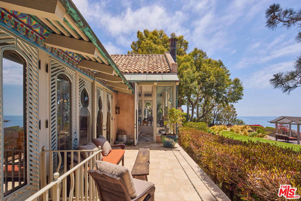 28980 Cliffside Drive Property Photo 35