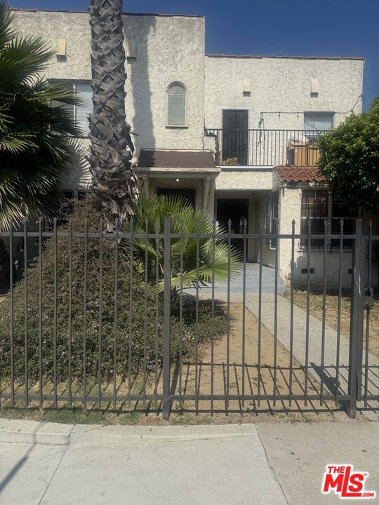 6125 West Boulevard Property Photo 1