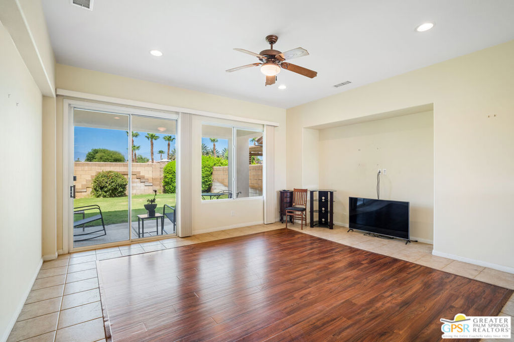 44077 Royal Troon Drive Property Photo 7