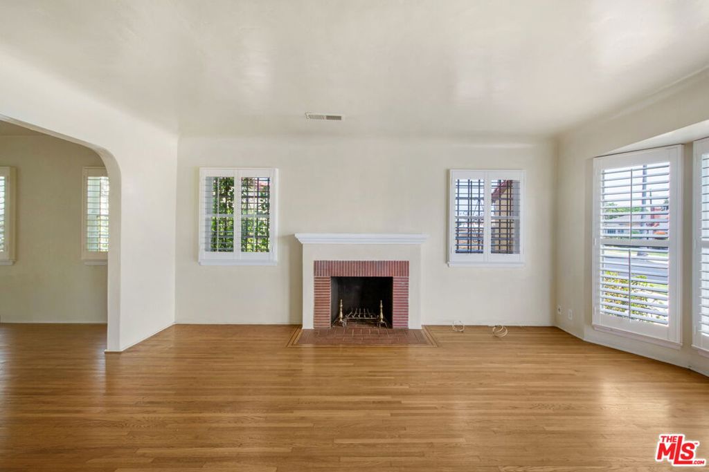 3785 Degnan Boulevard Property Photo 5