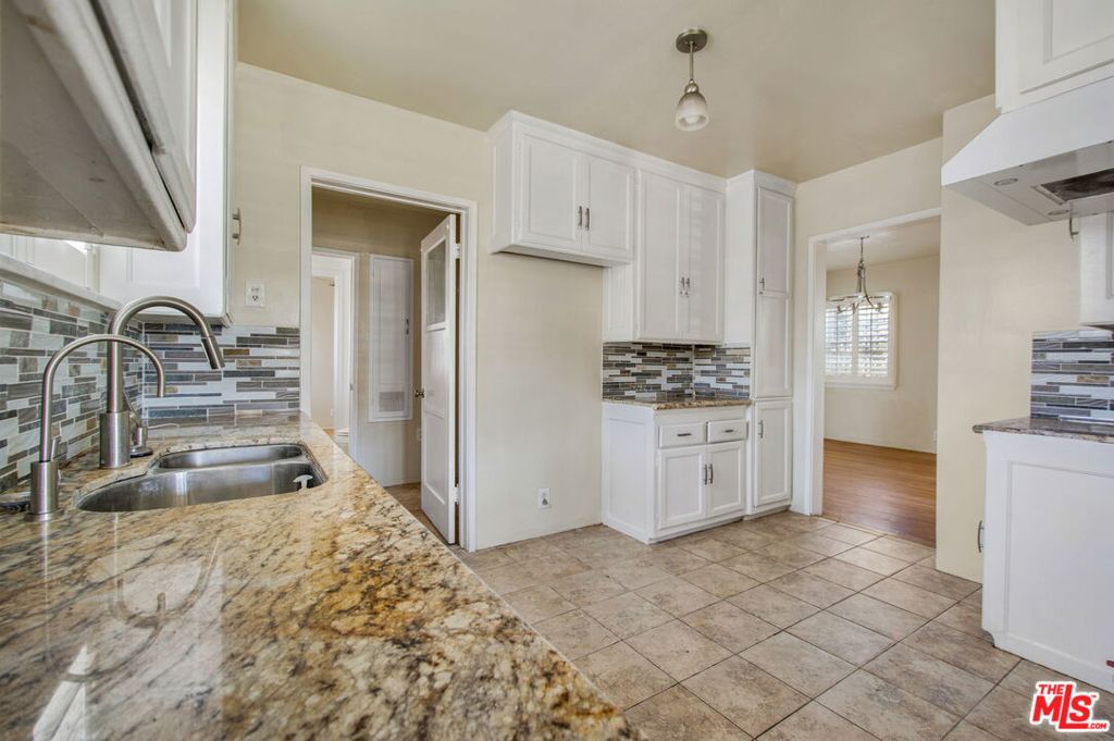 3785 Degnan Boulevard Property Photo 14