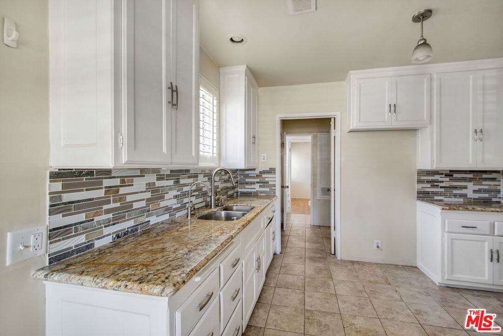 3785 Degnan Boulevard Property Photo 15