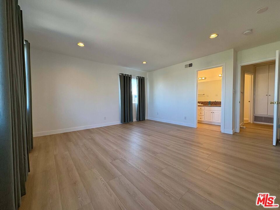870 Figueroa Terrace 1 Property Photo 16