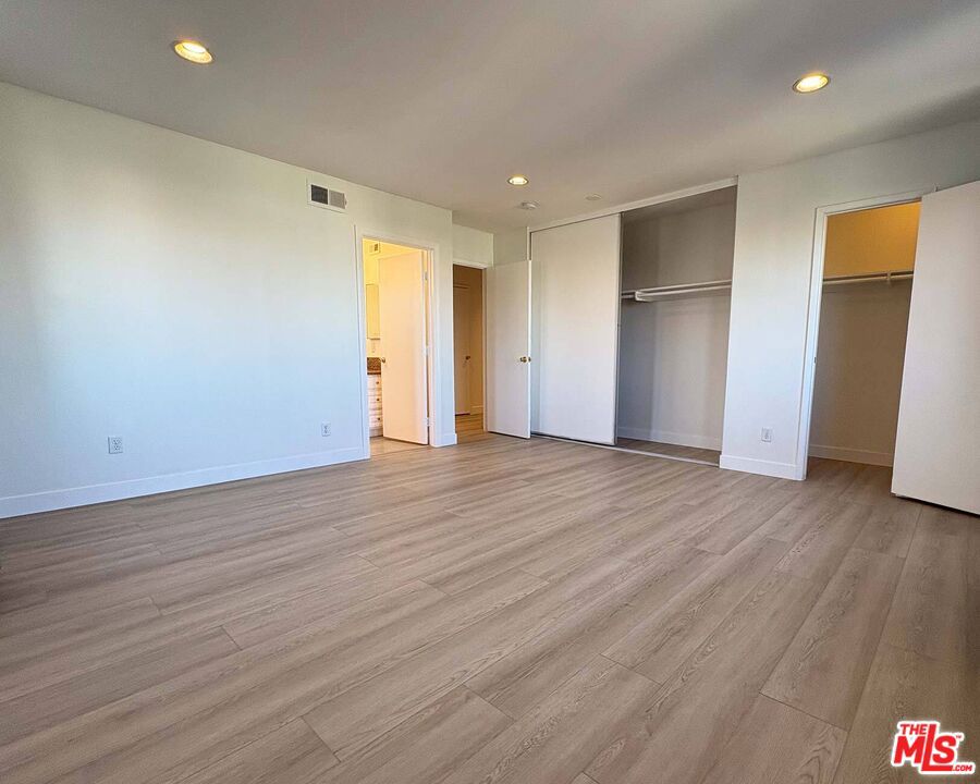 870 Figueroa Terrace 1 Property Photo 17