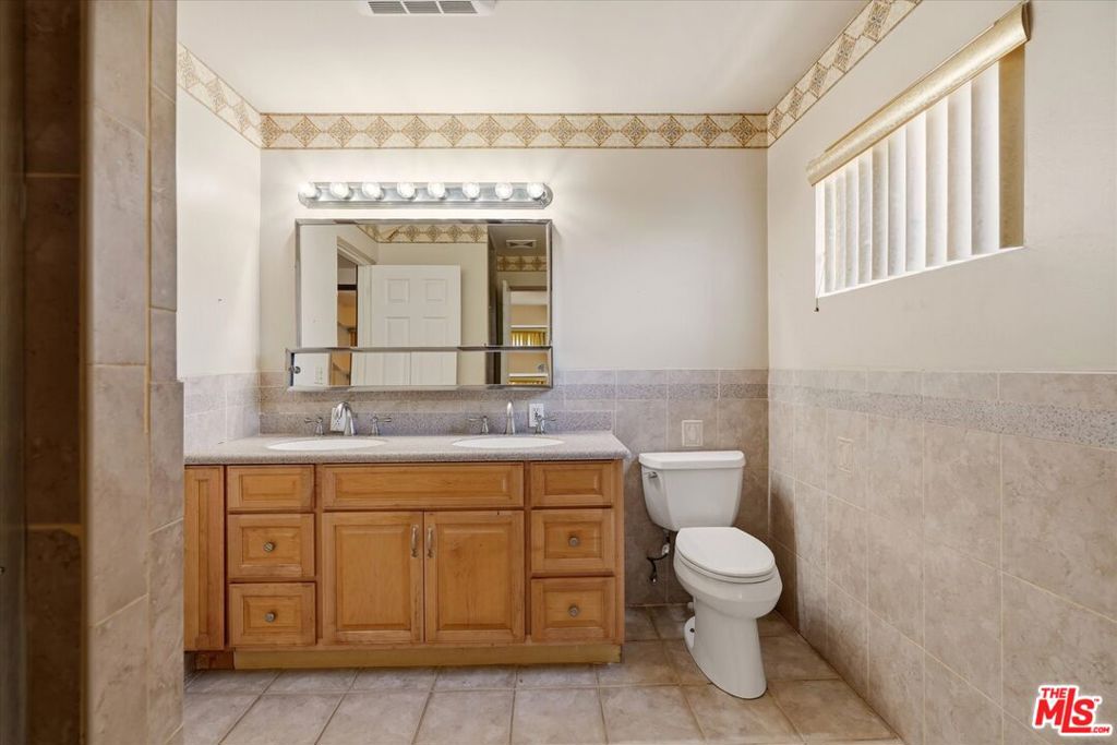 4131 Mantova Drive Property Photo 13