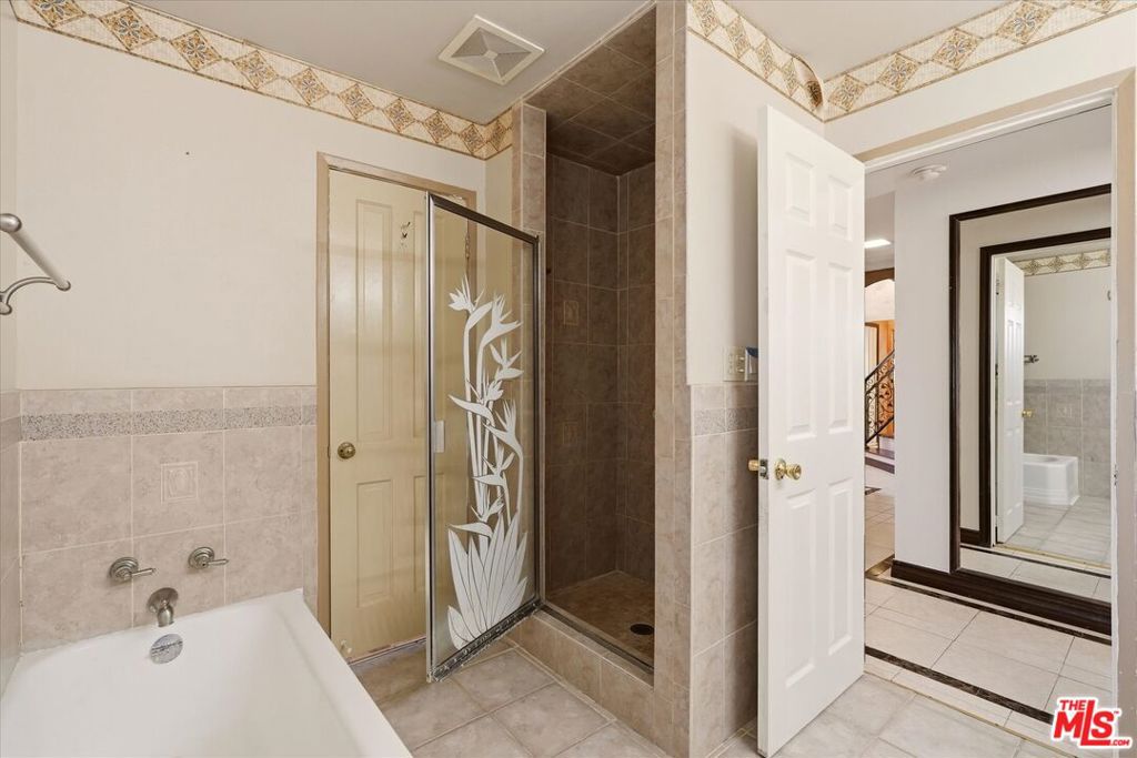 4131 Mantova Drive Property Photo 14
