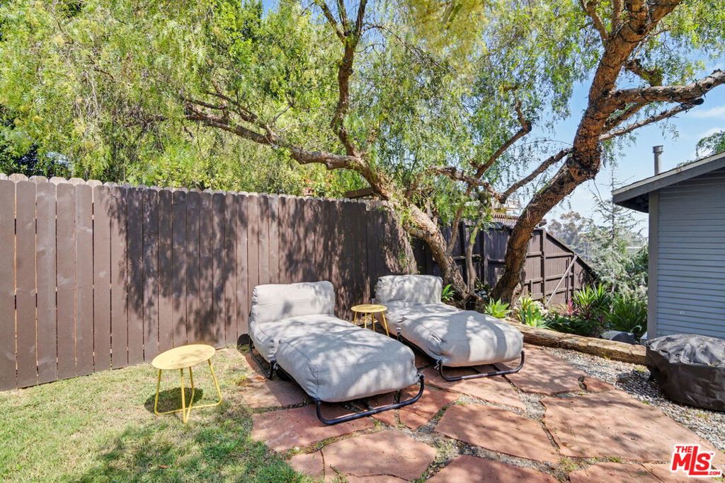 2449 Riverside Place Property Photo 37