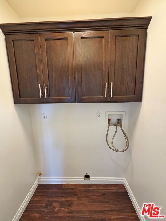 1719 W 39th Pl Property Photo 10