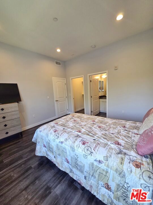2651 S Hobart Blvd #9 Property Photo 9