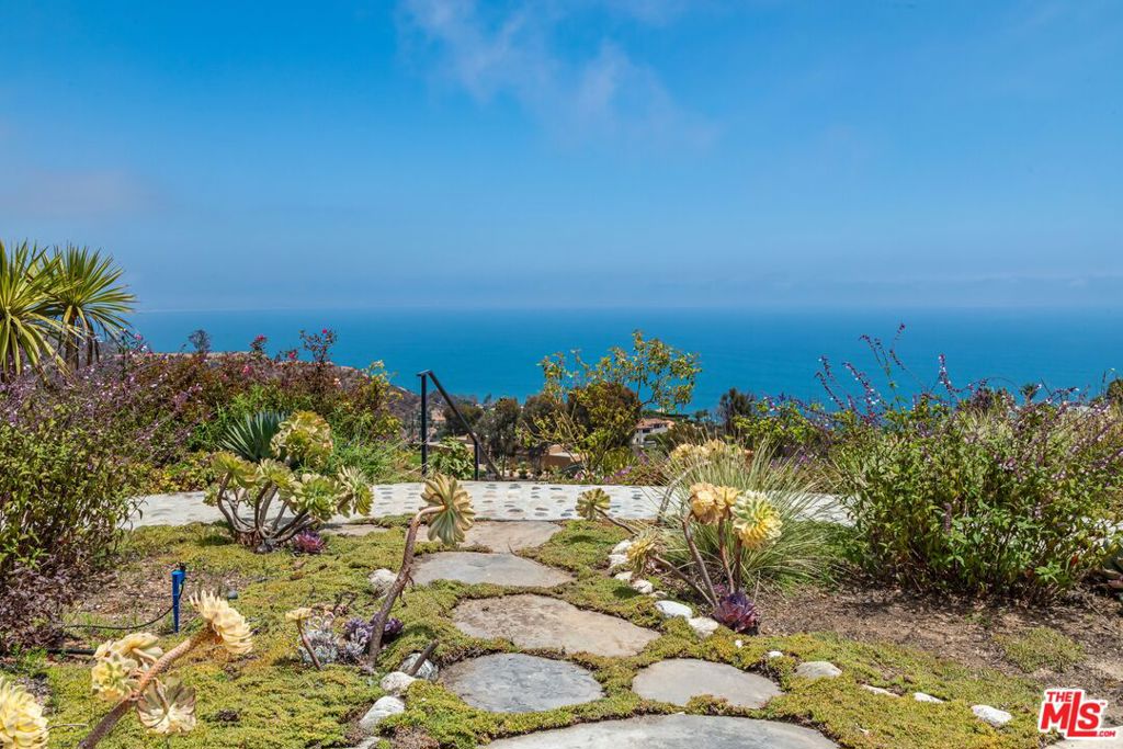 3140 Sumac Ridge Road Property Photo 4