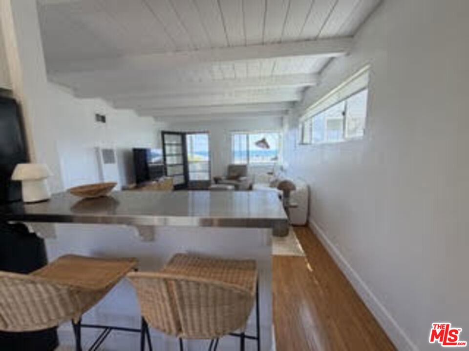 25119 Malibu Road Property Photo 6