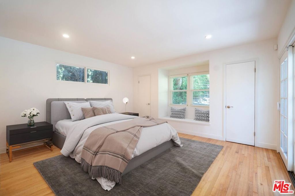2201 Coldwater Canyon Drive Property Photo 14