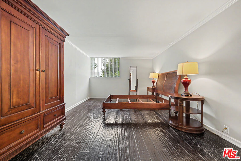 10535 Wilshire Boulevard 510 Property Photo 22