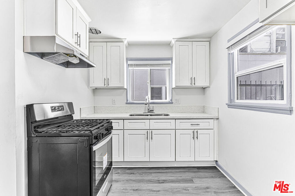 727 Olive Avenue Property Photo 17