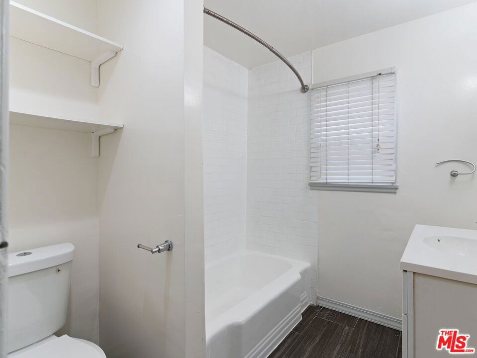 727 Olive Avenue Property Photo 19