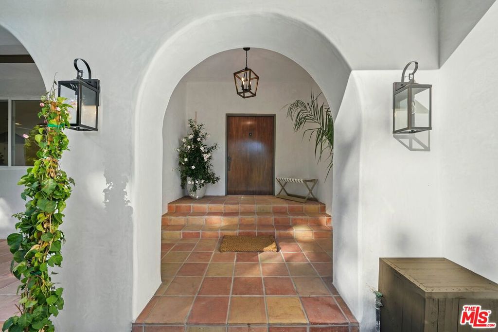 431 Montana Circle Property Photo 5