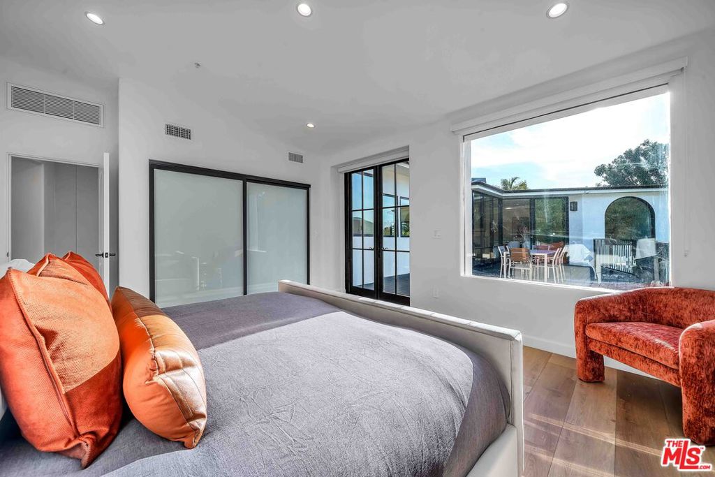 350 Bellino Drive Property Photo 18