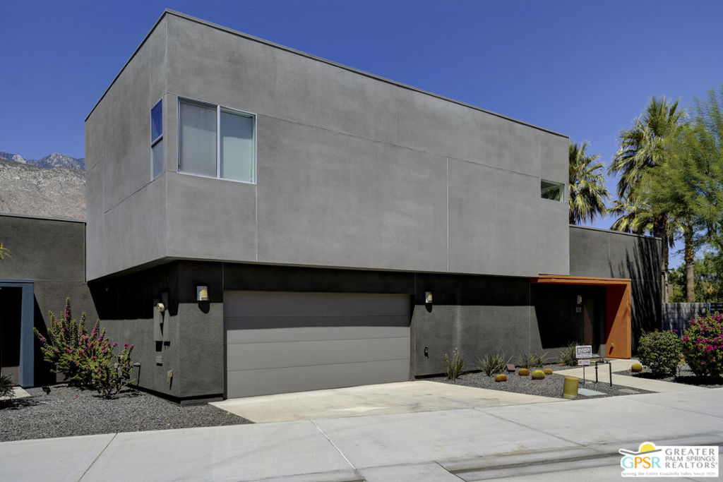 445 Dion Drive Property Photo 3