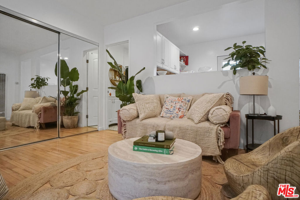 705 Flower Avenue Property Photo 10