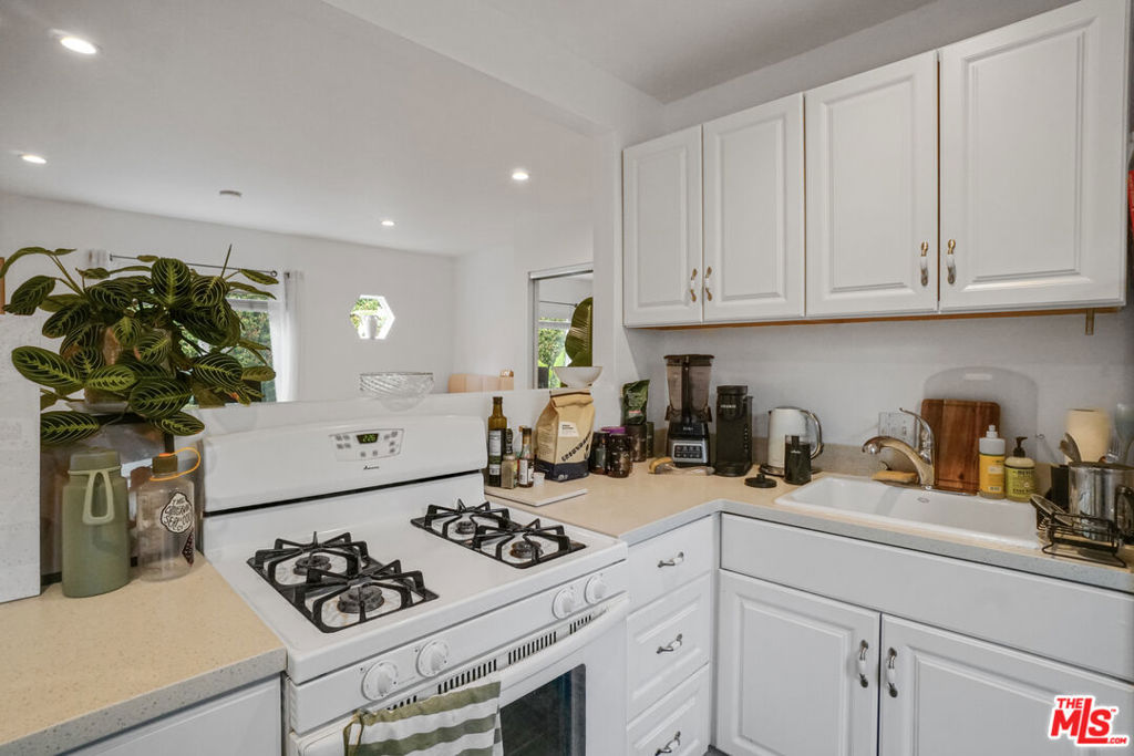 705 Flower Avenue Property Photo 11