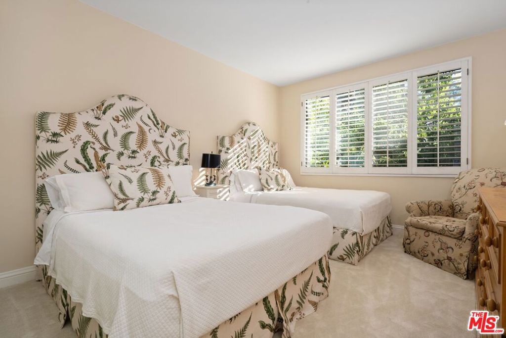 2132 Century Park Lane 103 Property Photo 8