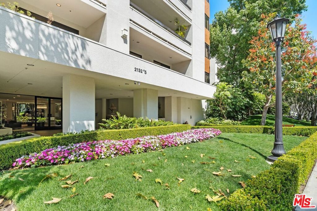 2132 Century Park Lane 103 Property Photo 42