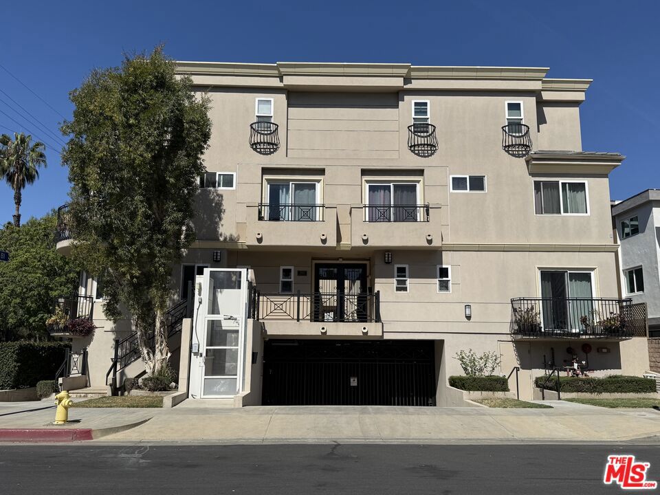 5401 Morella Avenue 10 Property Photo 18