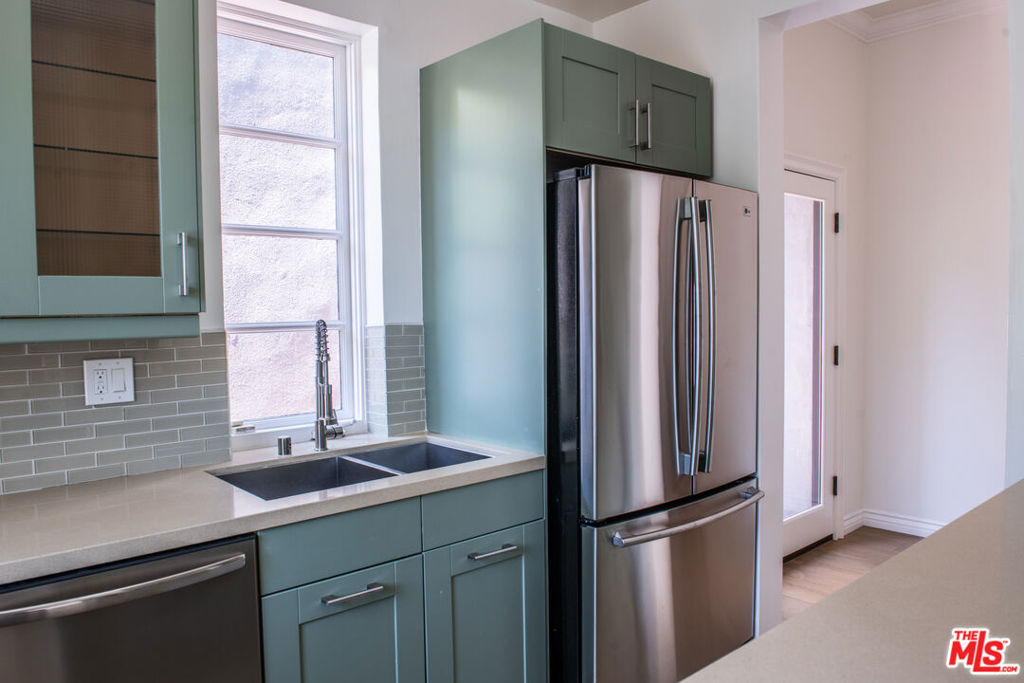 8655 Hillside Avenue Property Photo 8