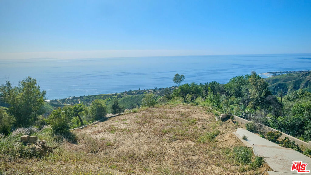 2501 Rambla Pacifico Property Photo 10