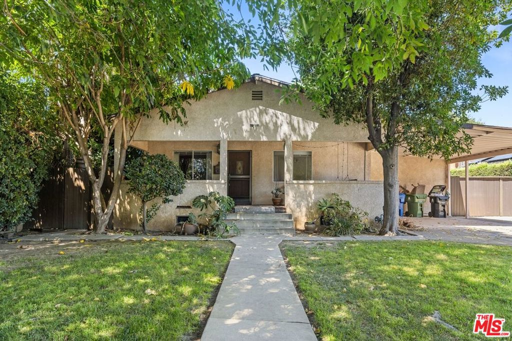 5723 Stansbury Avenue Property Photo 1