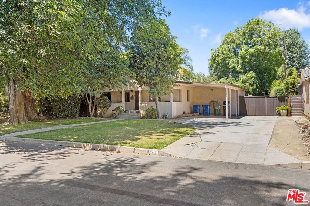 5723 Stansbury Avenue Property Photo 2