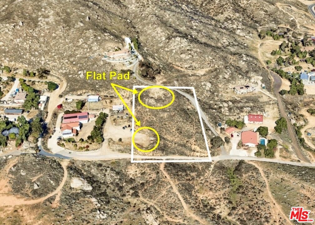 24440 Country Road Property Photo 4