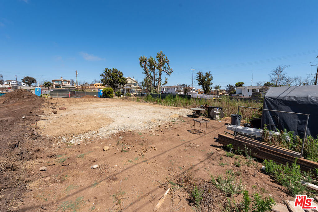 1011 Embury Street Property Photo 7