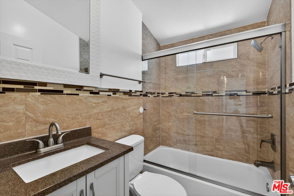 6292 Lubao Avenue Property Photo 25