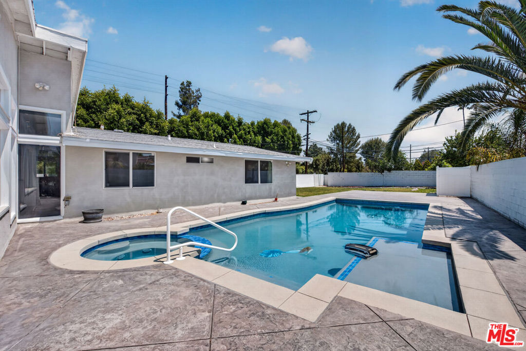 6292 Lubao Avenue Property Photo 31