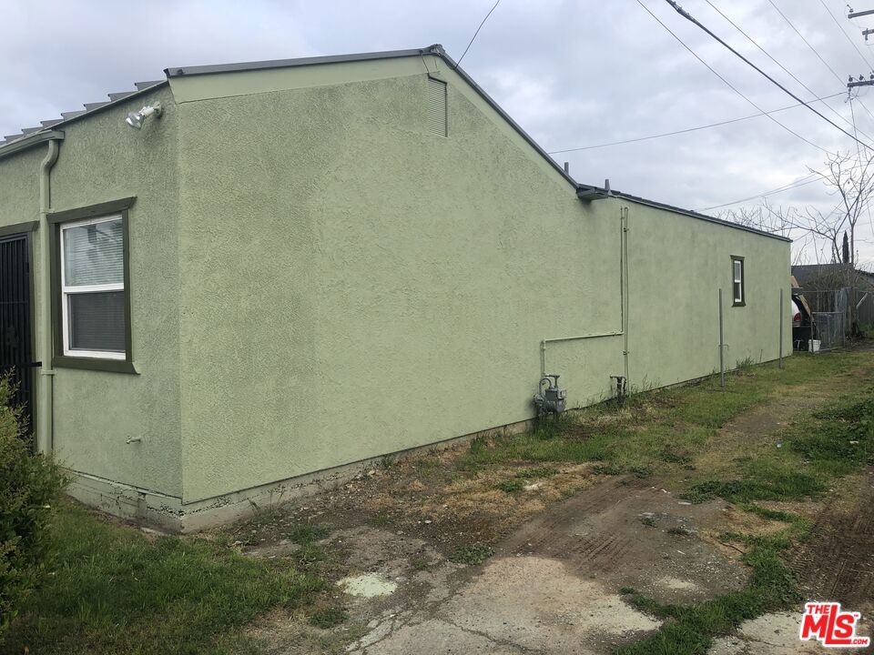 1228 Grand Avenue Property Photo 5