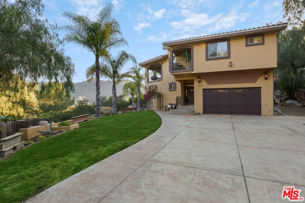 2529 TOPANGA SKYLINE Drive Property Photo 1