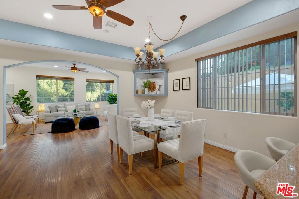 2529 Topanga Skyline Drive Property Photo 5