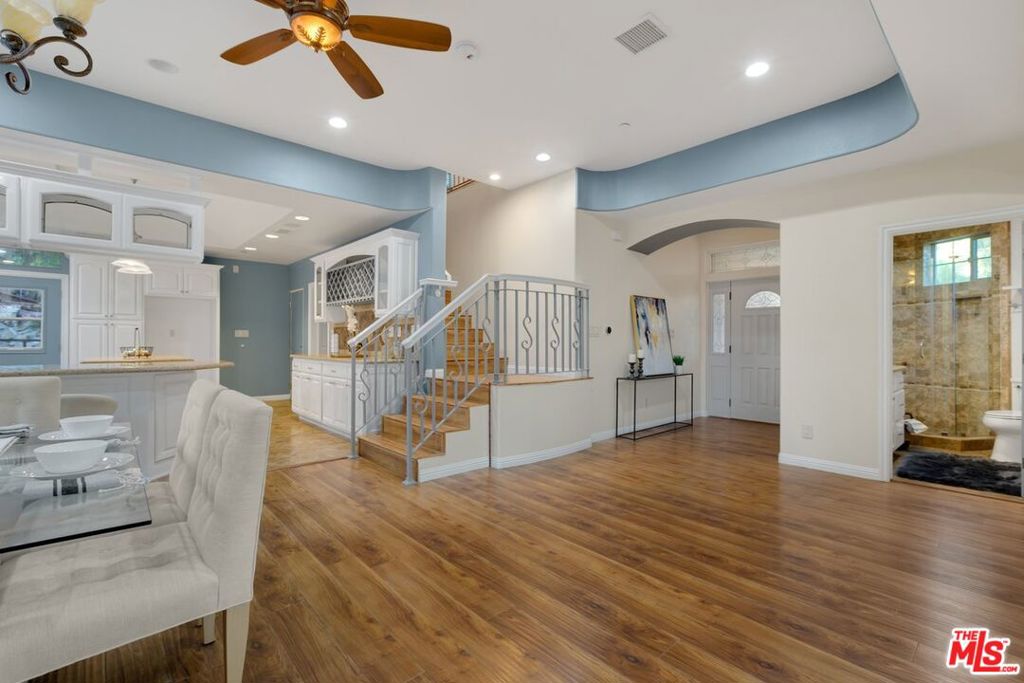 2529 Topanga Skyline Drive Property Photo 12